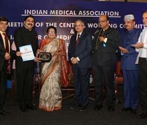 Common PCOS symptoms including irregular periods, acne and weight gain